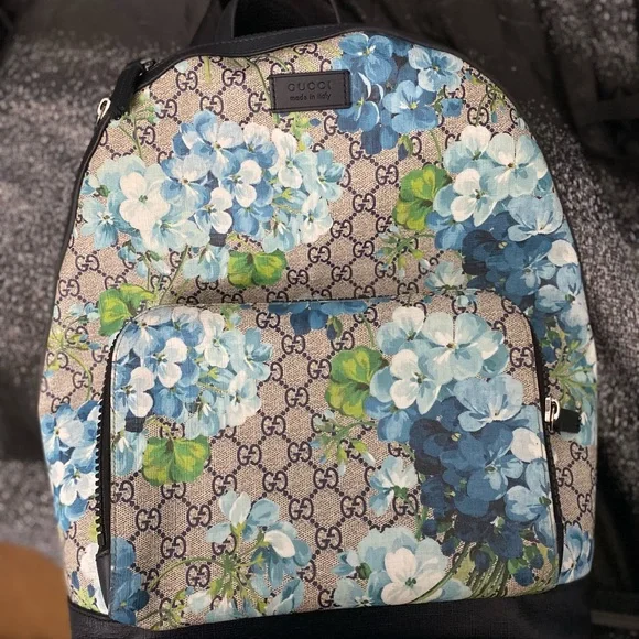 Gucci | Bags | Gucci Backpackgg Supreme Bloom Medium Blue  display picture 2